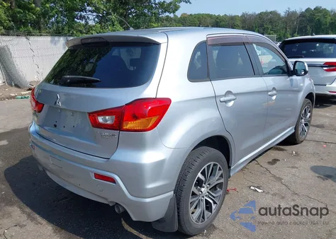 2011 Mitsubishi Outlander Sport Es z USA, uszkodzony, nr VIN JA4AP3AU2BZ000576